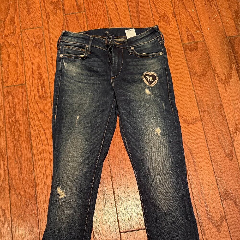 True Religion Halle Super Skinny Buddha Peace Theme Jeans Dark Wash Size 25